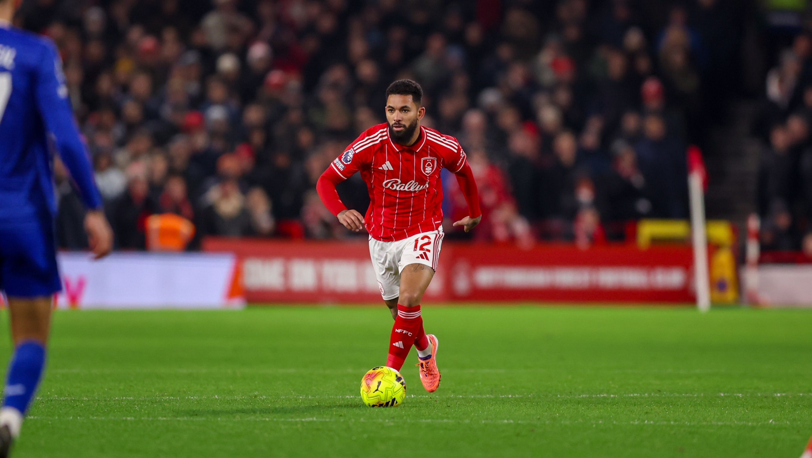 金年会官网-记者：维拉在探索租借道格拉斯·路易斯，切尔西也对其有意